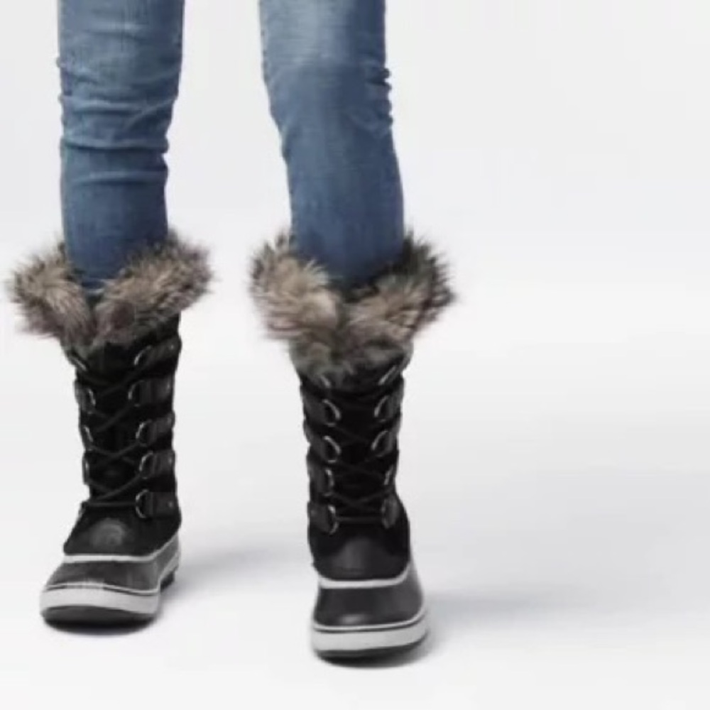 LIKE NEW Sorel Joan of Artic boot